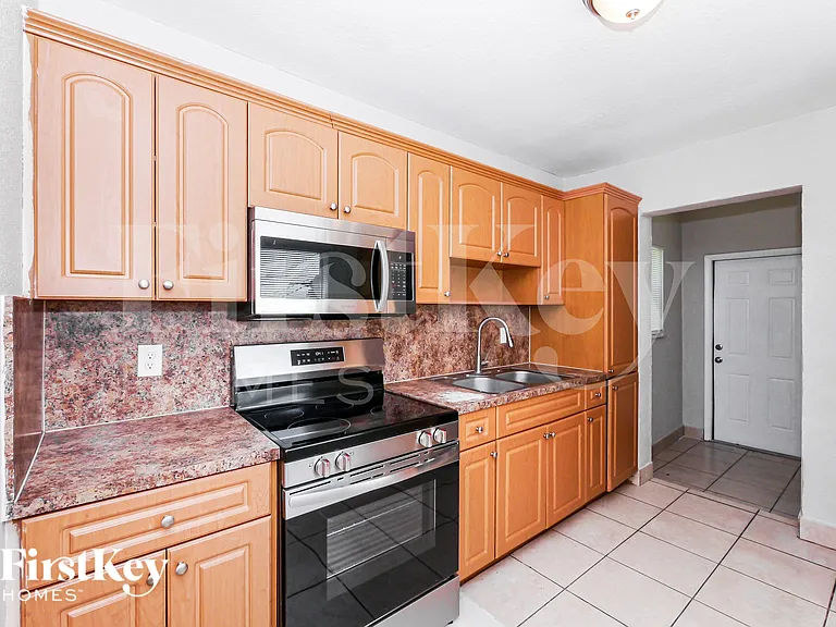 2440 NW 162nd St — Photo 10
