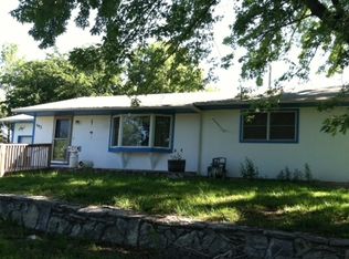 603 1st St, Saint George, KS 66535