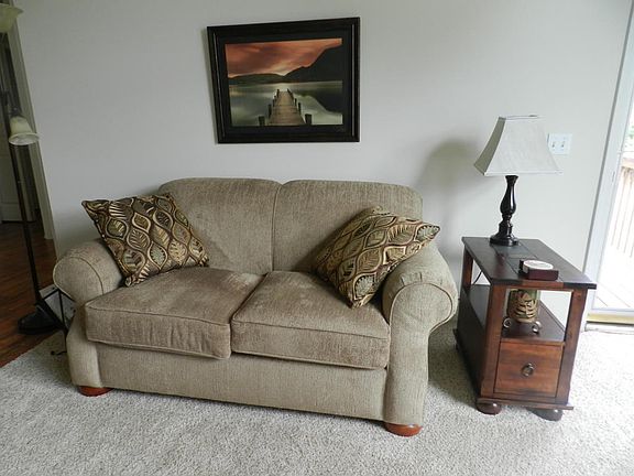 2nd image of 7302 Glen Terra Dr