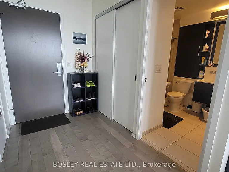 101 Charles St E #4709 — Photo 6
