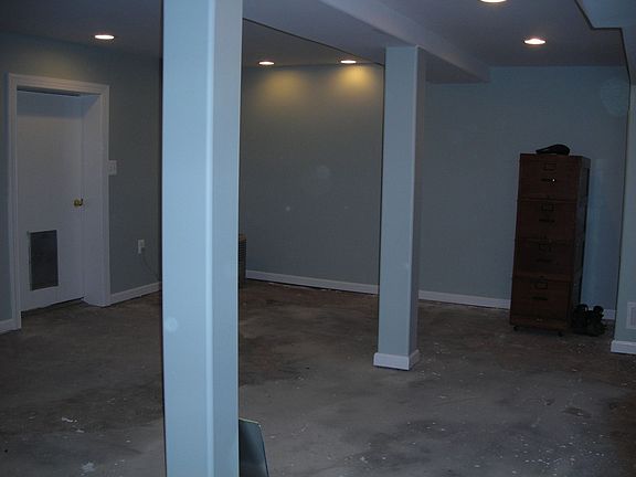 Finished walk-out basement