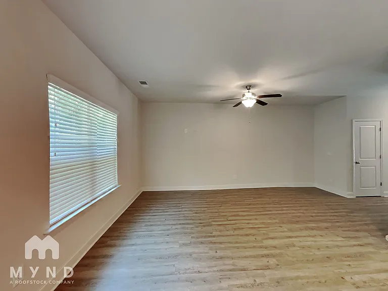 10170 Benton Woods Dr — Photo 8