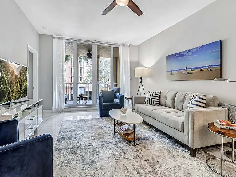 Very comfortable Living room
