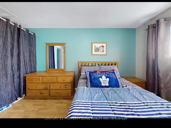 3 Collins Cres Room 1, Brampton, ON L6V 3M9