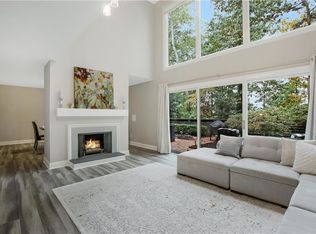 73 Forrest Pl, Sandy Springs, GA 30328