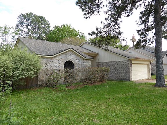 2nd image of 1423 Park Maple Dr