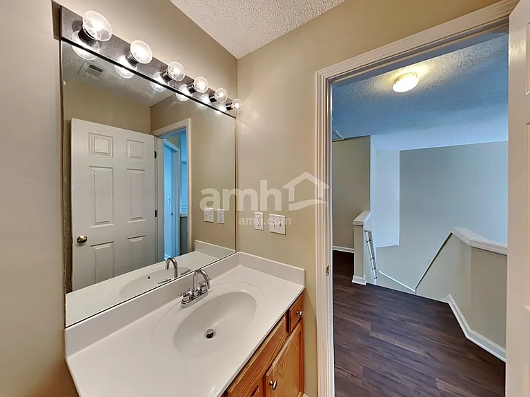 3450 Ridgefair Dr — Photo 18