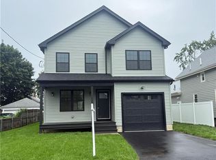 135 Owen Ave, Pawtucket, RI 02860