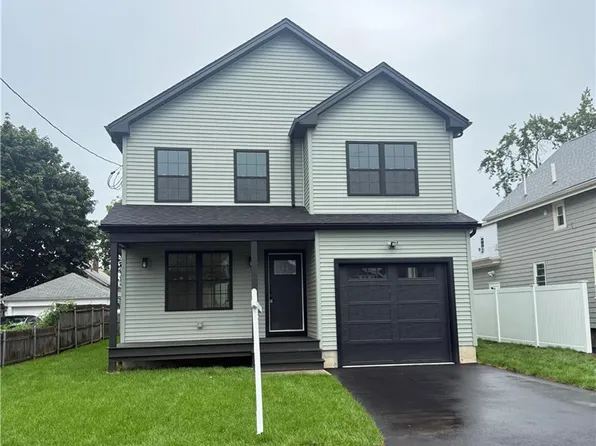135 Owen Ave, Pawtucket, RI 02860