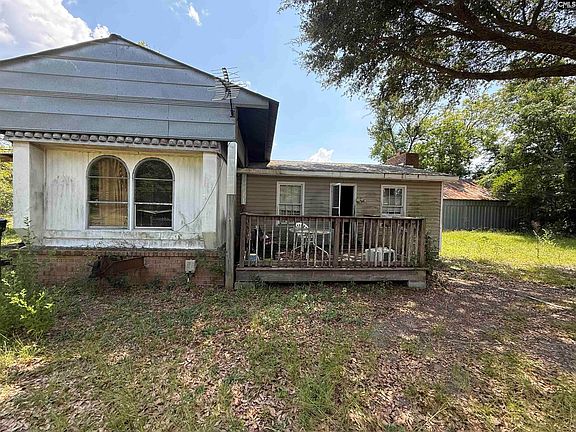 4th image of 221 Magnice Ave