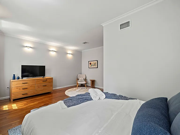 47 Irving Pl #1A — Photo 32