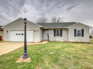 3111 Timberline Dr, Champaign, IL 61822