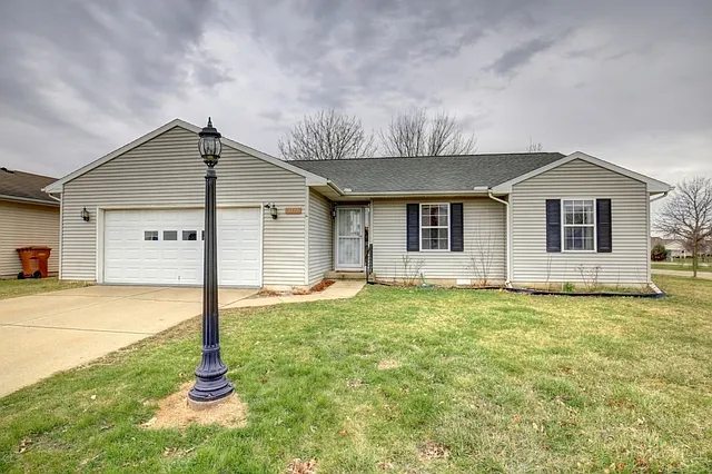3111 Timberline Dr photo 1