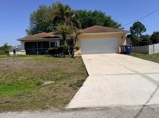 507 Peerless Cir, Lehigh Acres, FL 33974