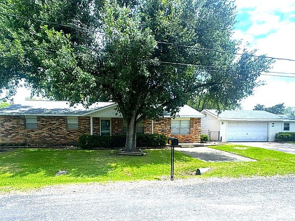 3rd image of 203 Franklin Rd