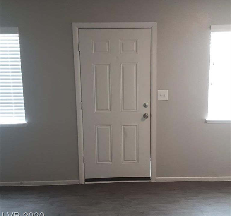 1st image of 321 Gayle Ave #321