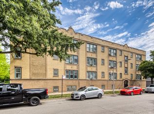 3050 W Cornelia Ave APT 1, Chicago, IL 60618