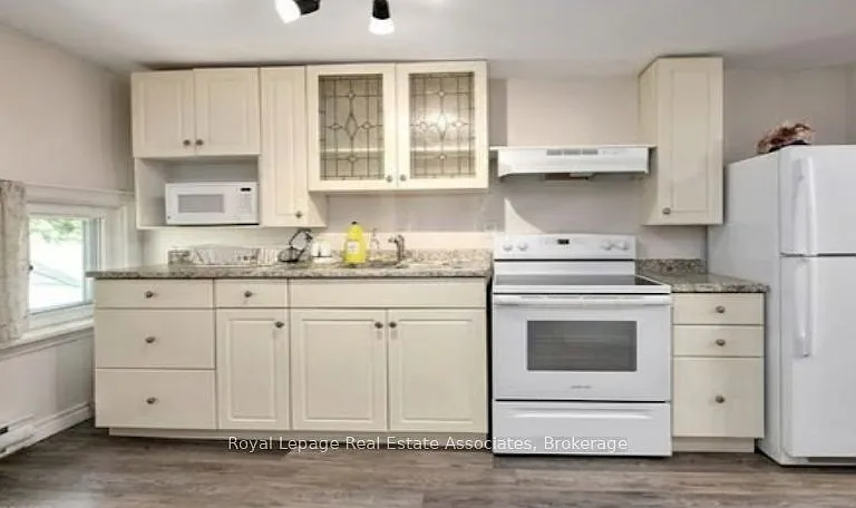 1114 4th Ave E #3 — Photo 3