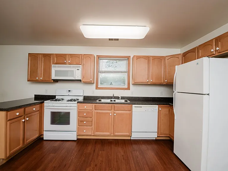 356 Greenwich St — Photo 7