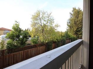 904 Arietta Dr, Mountain View, CA 94043