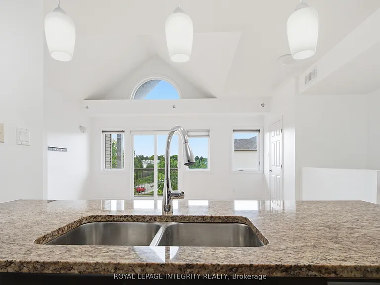 105 Fraser Fields Way #K — Photo 11