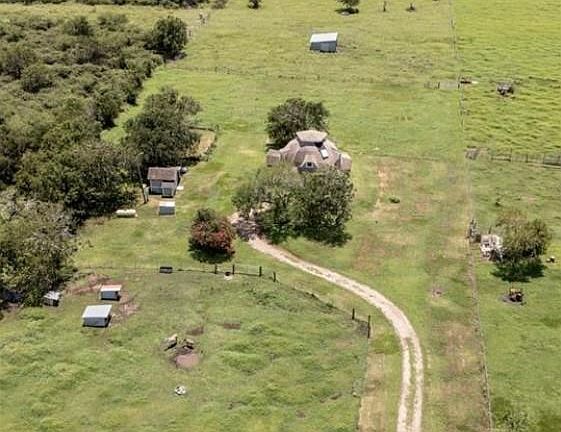 5th image of 503 Rabbit Run Rd