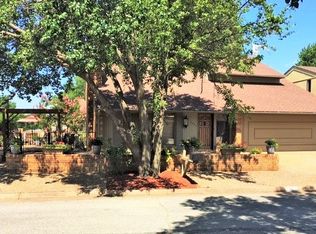 2402 Sherwood Dr, Enid, OK 73703