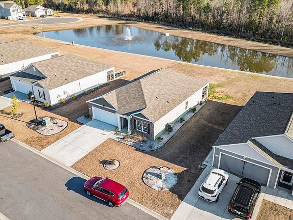 2nd image of 323 Woodcross Court