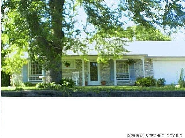 1st image of 717 Holiday Ln
