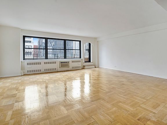 3rd image of 399 E 72nd St #18EE