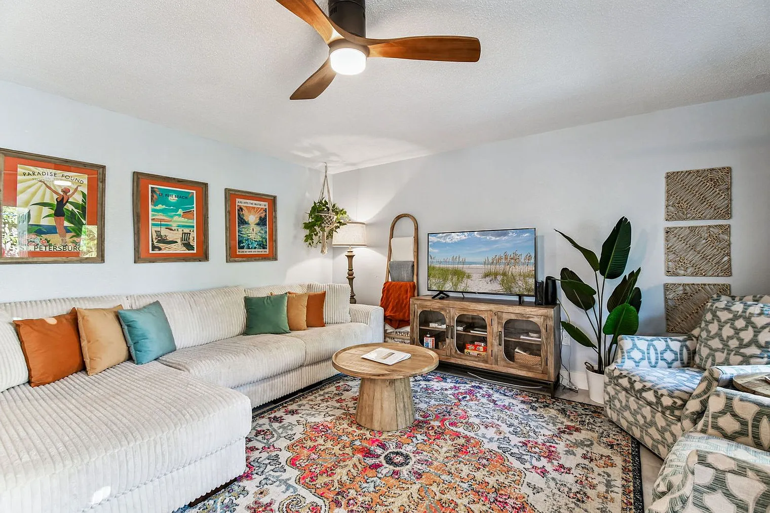 3 bed, 2.0 bath, 1097 sqft, $7,312 — Photo 1