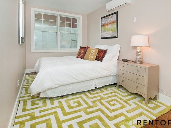 4th image of 9 Lexington Ave #3C