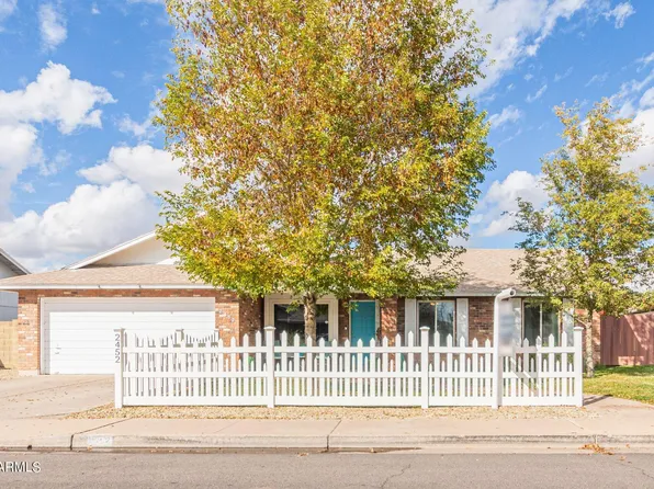 2452 E CARMEL Avenue, Mesa, AZ 85204