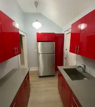 2nd image of 180 James St #1A