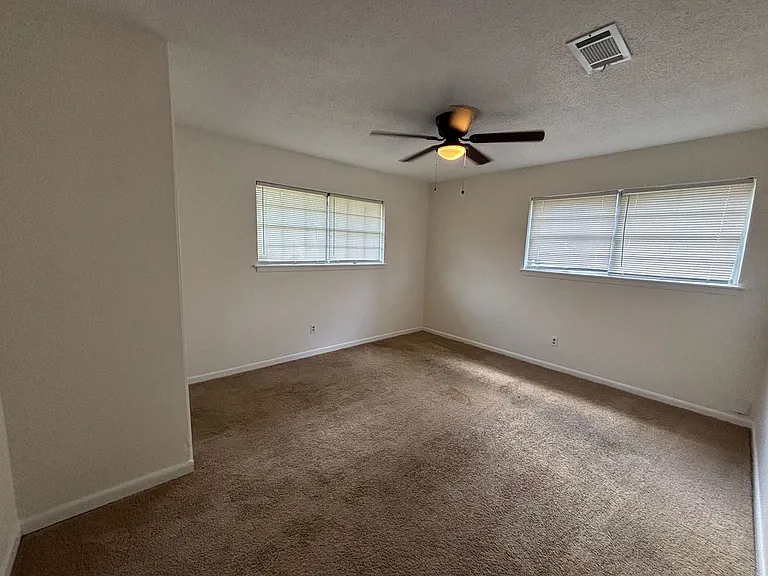 2838 Jody Ln — Photo 12