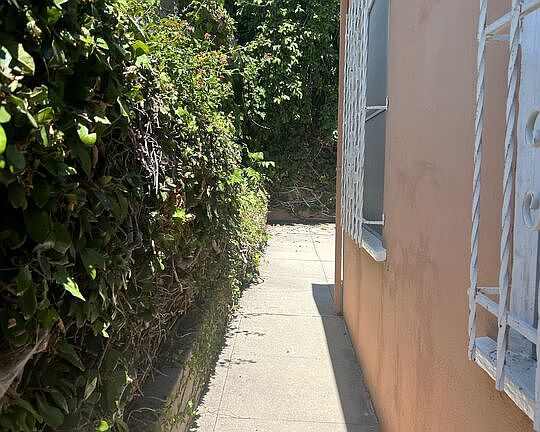 2nd image of 941 S Lucerne Blvd #941