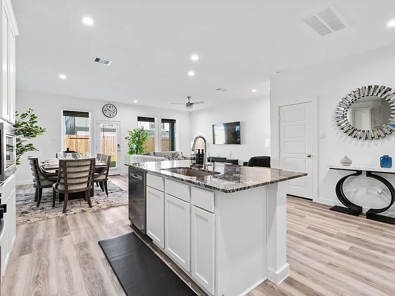 2921 Needham Garden Ln — Photo 10