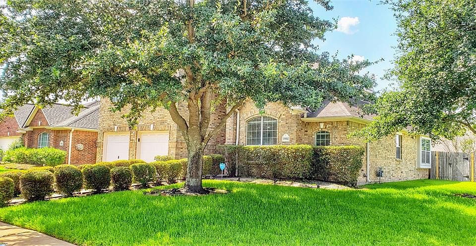 2nd image of 19502 Briarsedge Ct