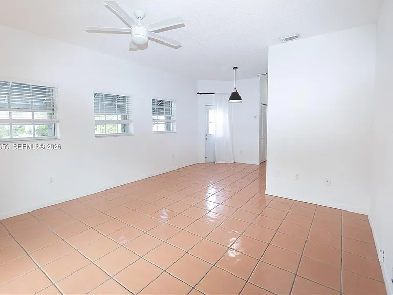 3007 Bird Ave #11 — Photo 2