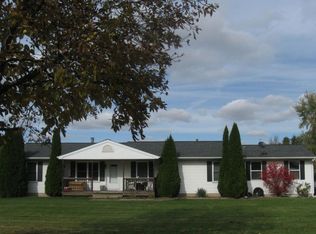 7751 Hemingway Rd, Howell, MI 48855