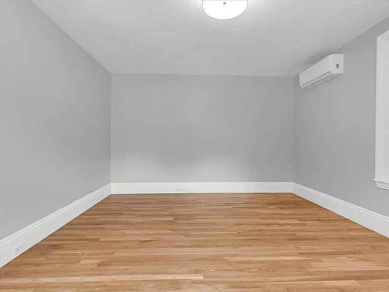 186 Main St #2 — Photo 10
