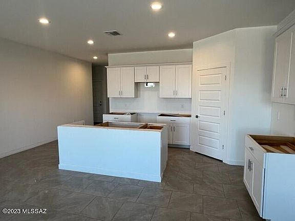 3rd image of 12560 W Gini Ln