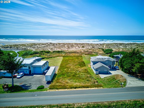 4th image of 3446 Beach Loop Dr SW