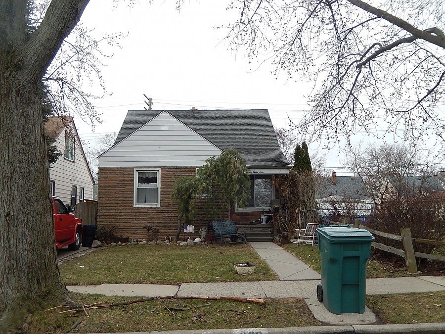 1st image of 639 White Ave