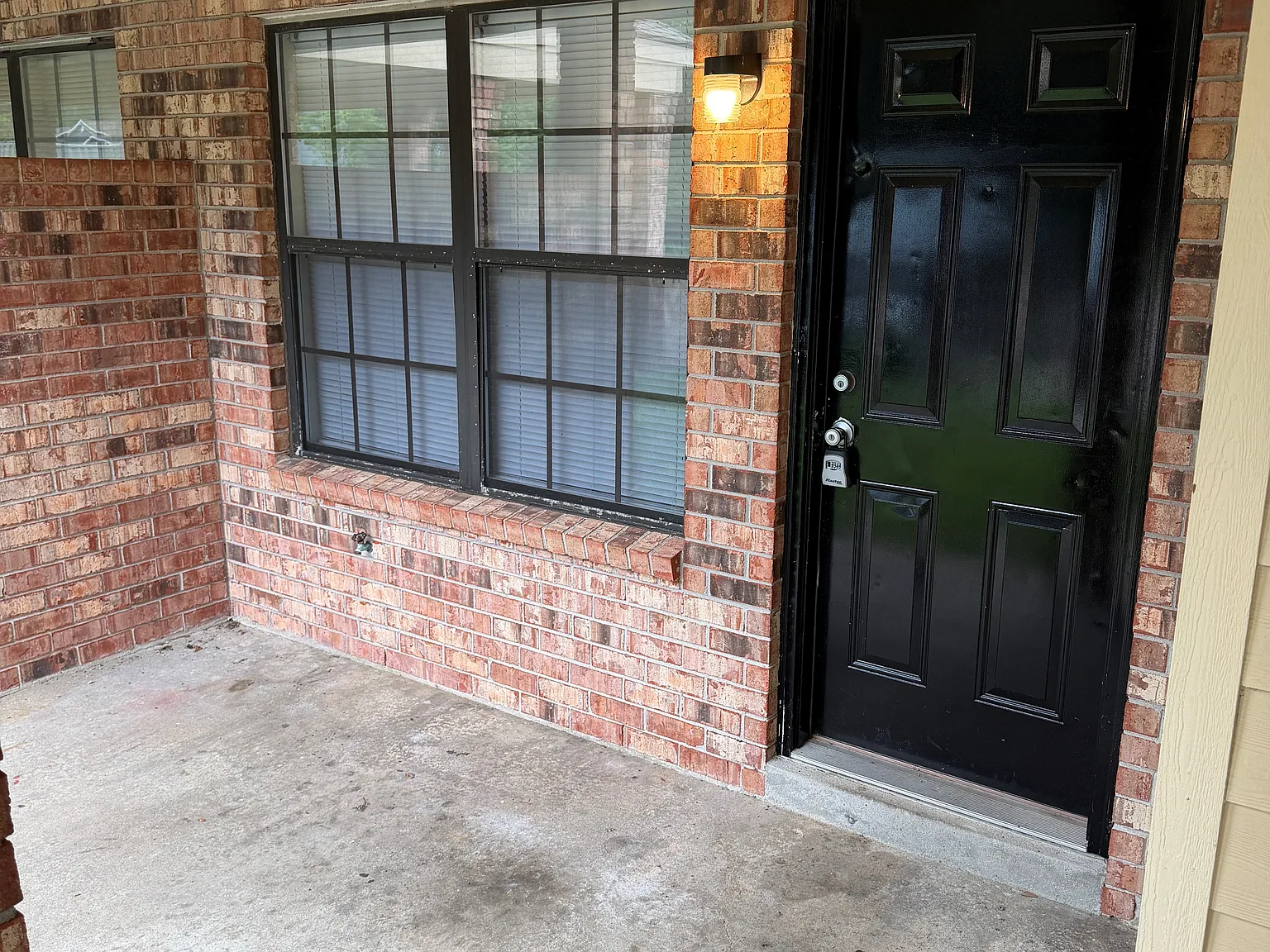 3 bed, 1840 sqft, $1,500 — Photo 4