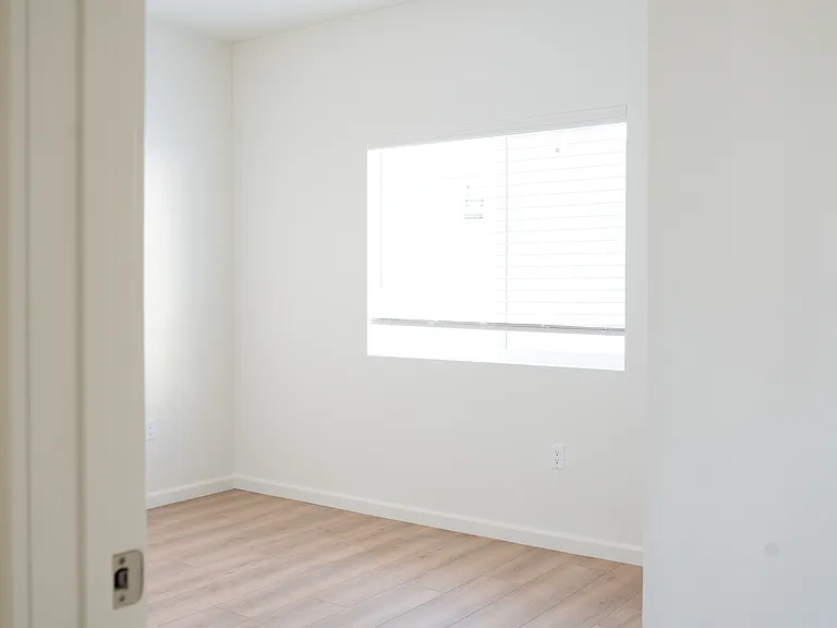 5259 Lexington Ave #1 — Photo 4