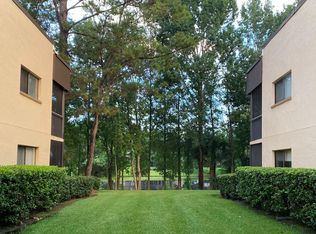 11806 Raintree Lake Ln APT B, Temple Terrace, FL 33617