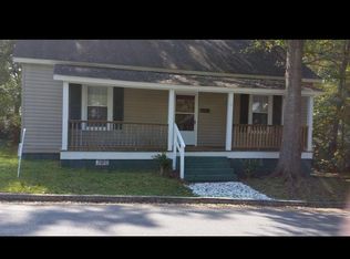 6 W Fleming St, Ware Shoals, SC 29692