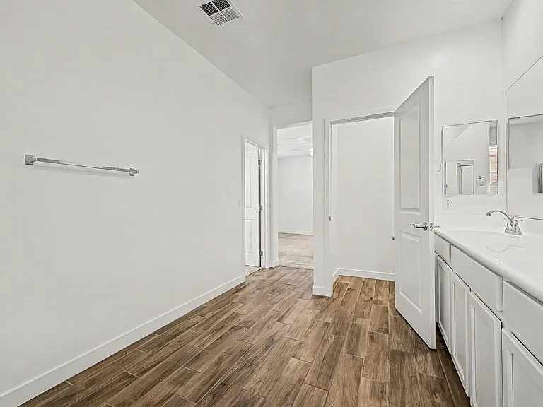 5532 S Dillon Cir — Photo 19