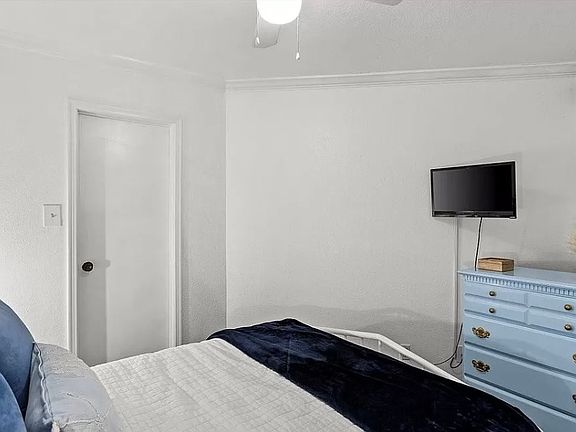 3rd image of 6300 Seawall Blvd Unit 4202